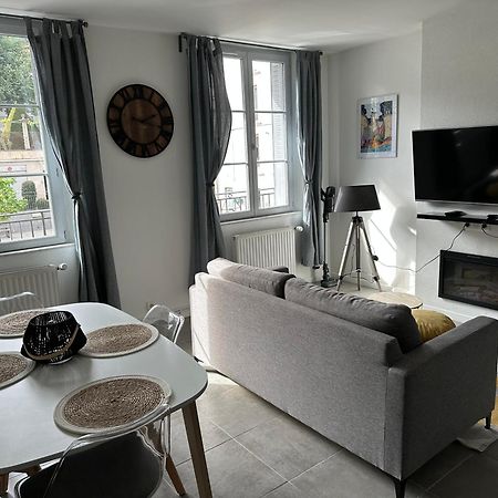 Appartement Avec Terrasse Au Puy Le Puy-en-Velay Exteriör bild