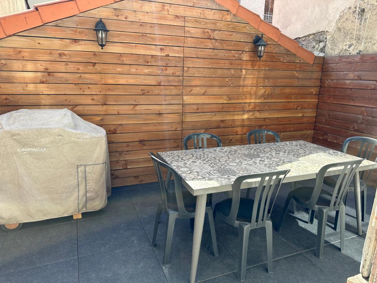 Appartement Avec Terrasse Au Puy Le Puy-en-Velay Exteriör bild